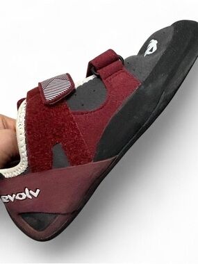Evolv Women’s Maroon Athletic Climbing Shoe